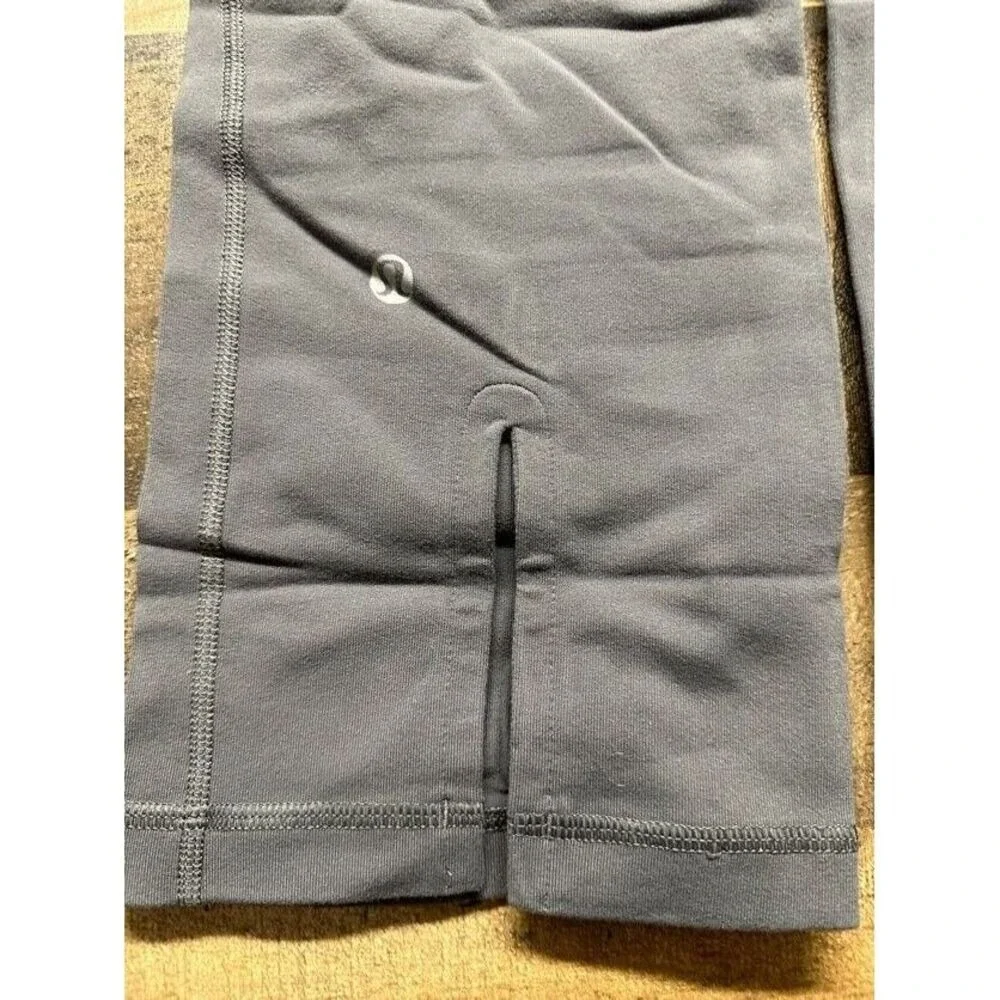 Lululemon Women's Cropped Leggings Size 4‎